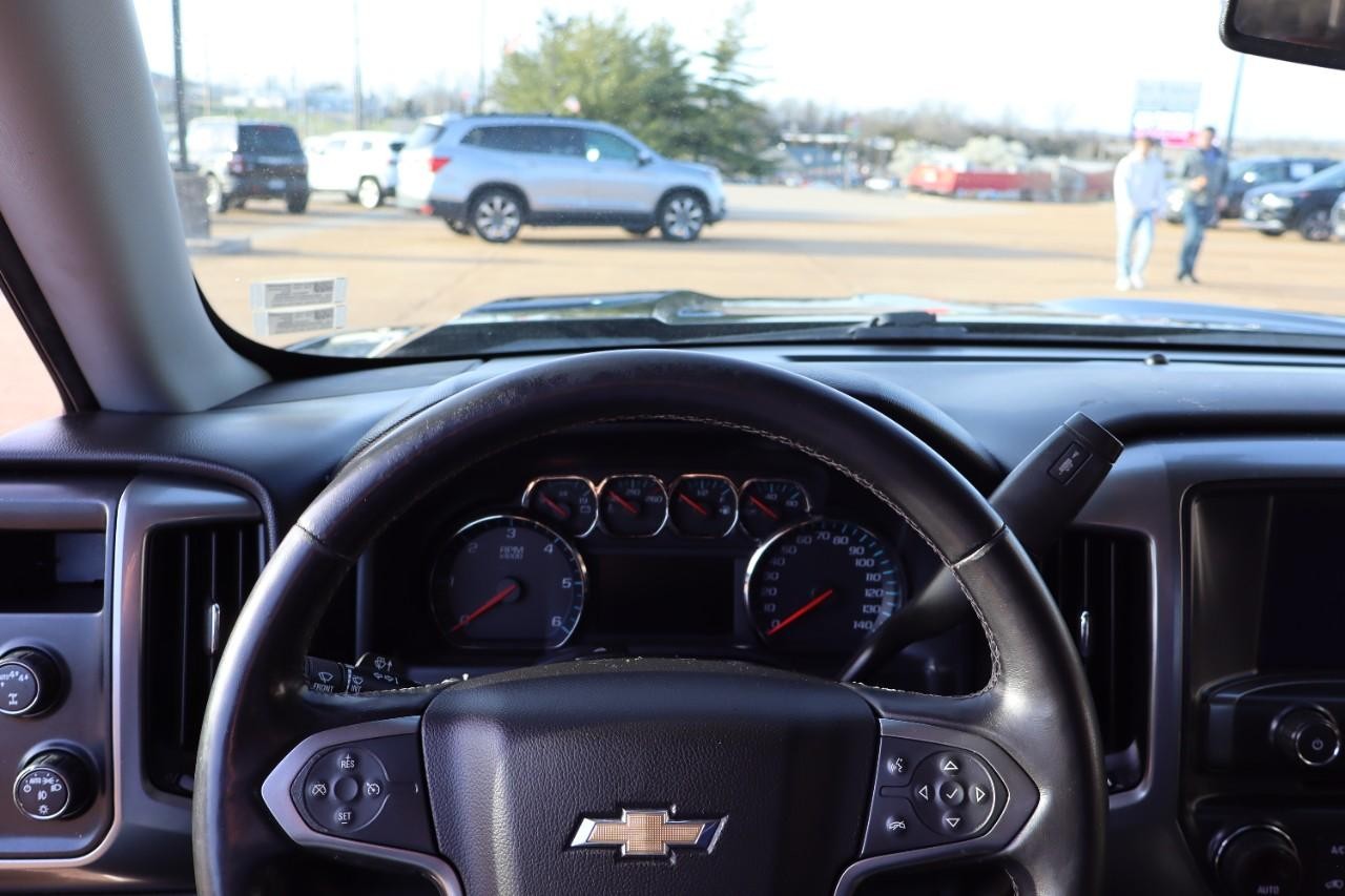 Chevrolet Silverado 1500 Vehicle Full-screen Gallery Image 13