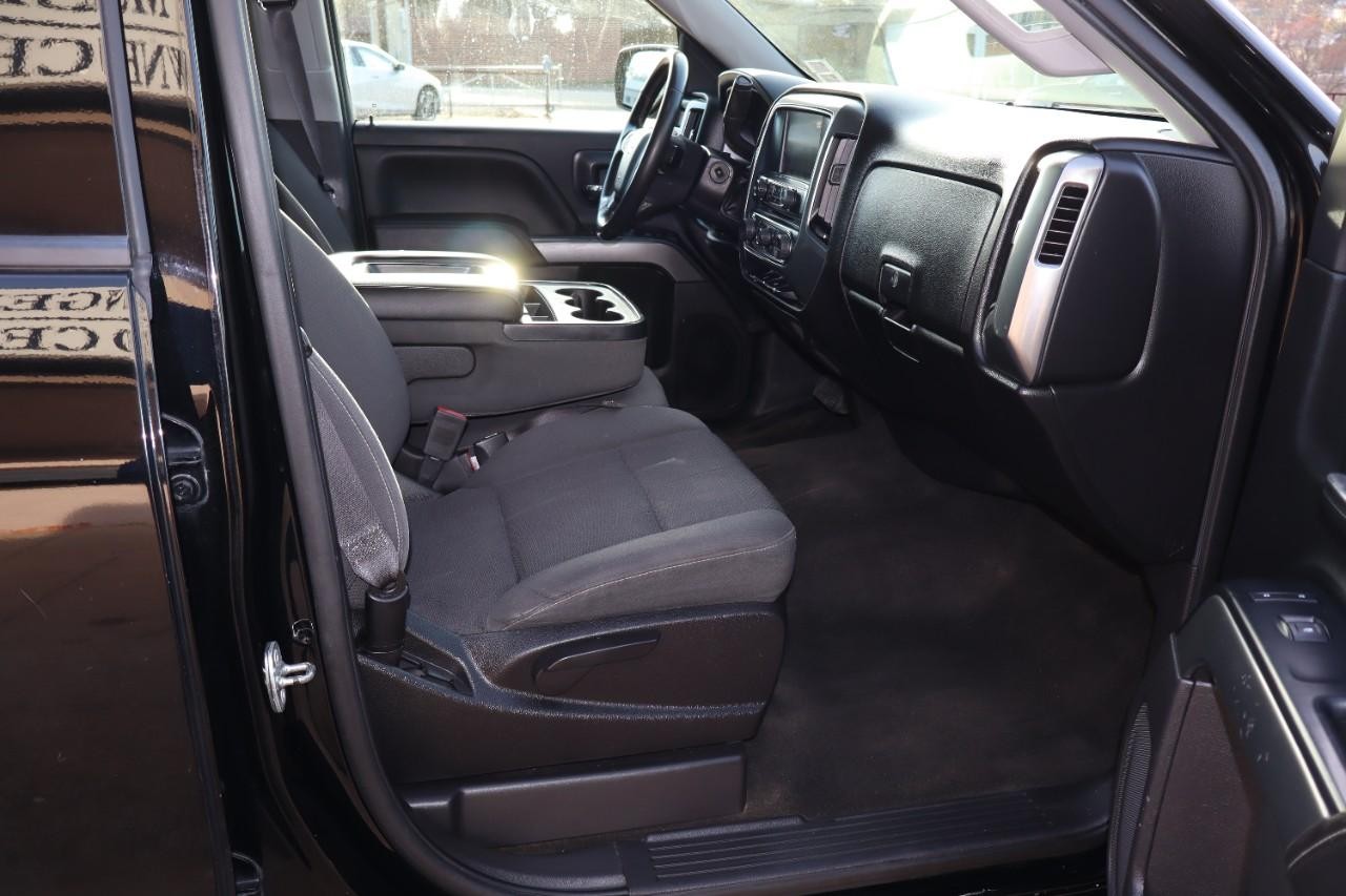 Chevrolet Silverado 1500 Vehicle Full-screen Gallery Image 23