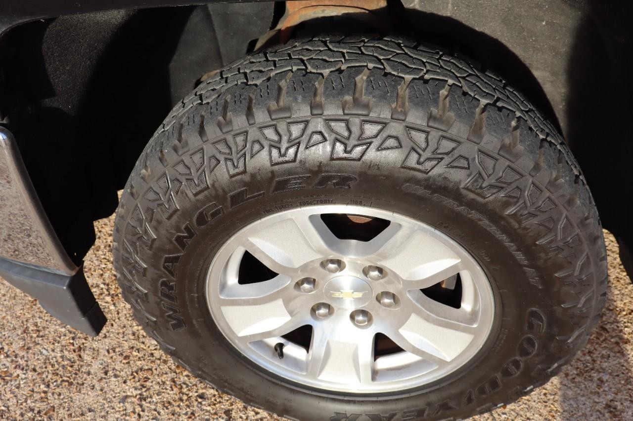 Chevrolet Silverado 1500 Vehicle Full-screen Gallery Image 25