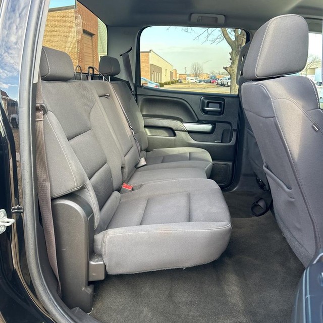 Chevrolet Silverado 1500 Vehicle Full-screen Gallery Image 12