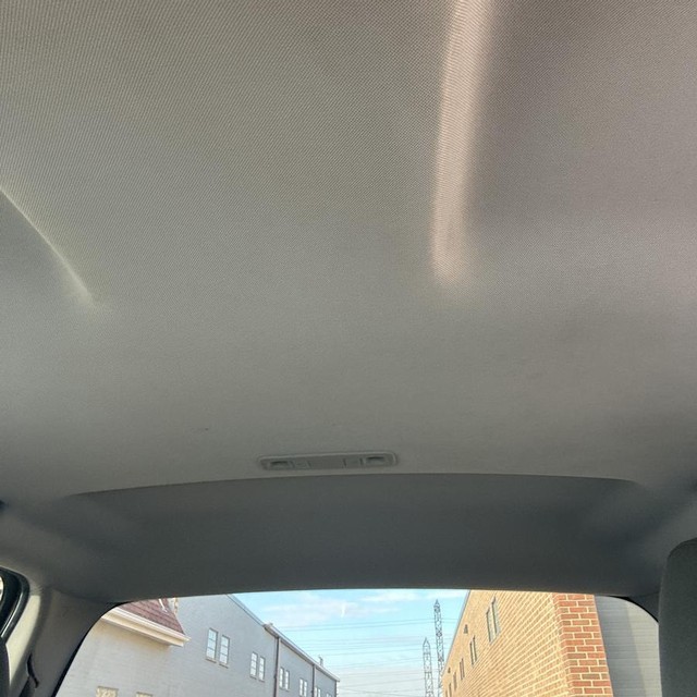 Chevrolet Silverado 1500 Vehicle Full-screen Gallery Image 17