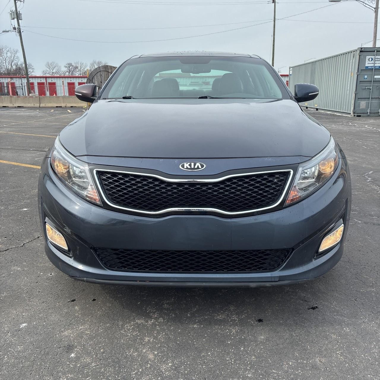 Kia Optima Vehicle Full-screen Gallery Image 8