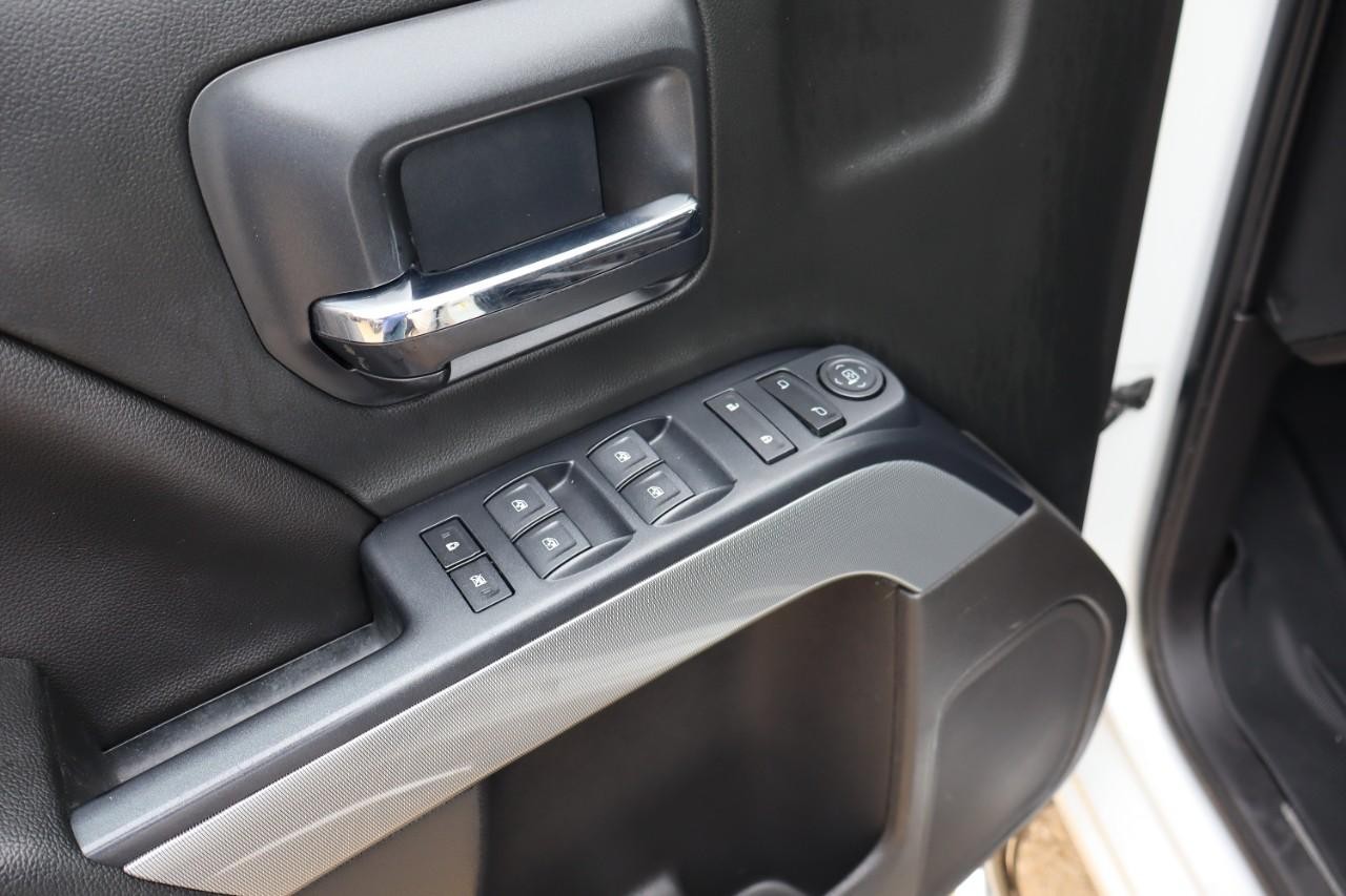 Chevrolet Silverado 1500 Vehicle Full-screen Gallery Image 11