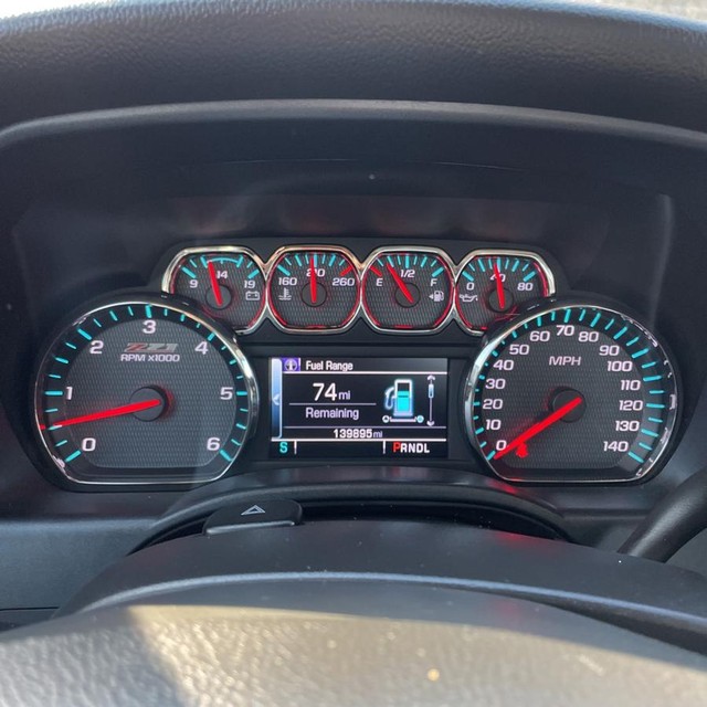 Chevrolet Silverado 1500 Vehicle Full-screen Gallery Image 14