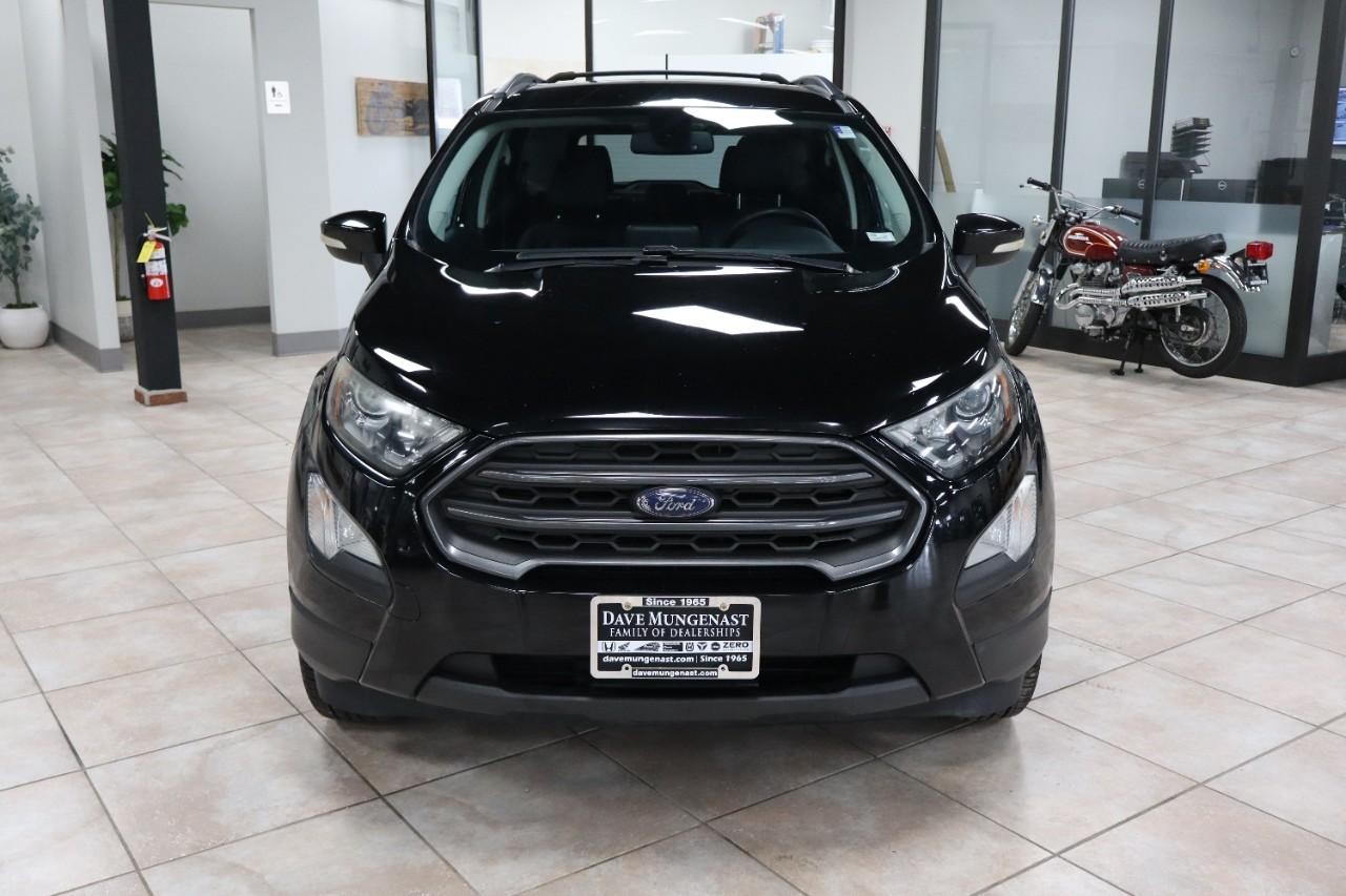 Ford EcoSport Vehicle Full-screen Gallery Image 8