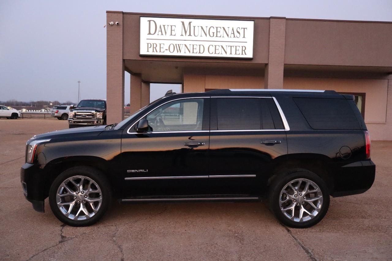 GMC Yukon Vehicle Full-screen Gallery Image 2