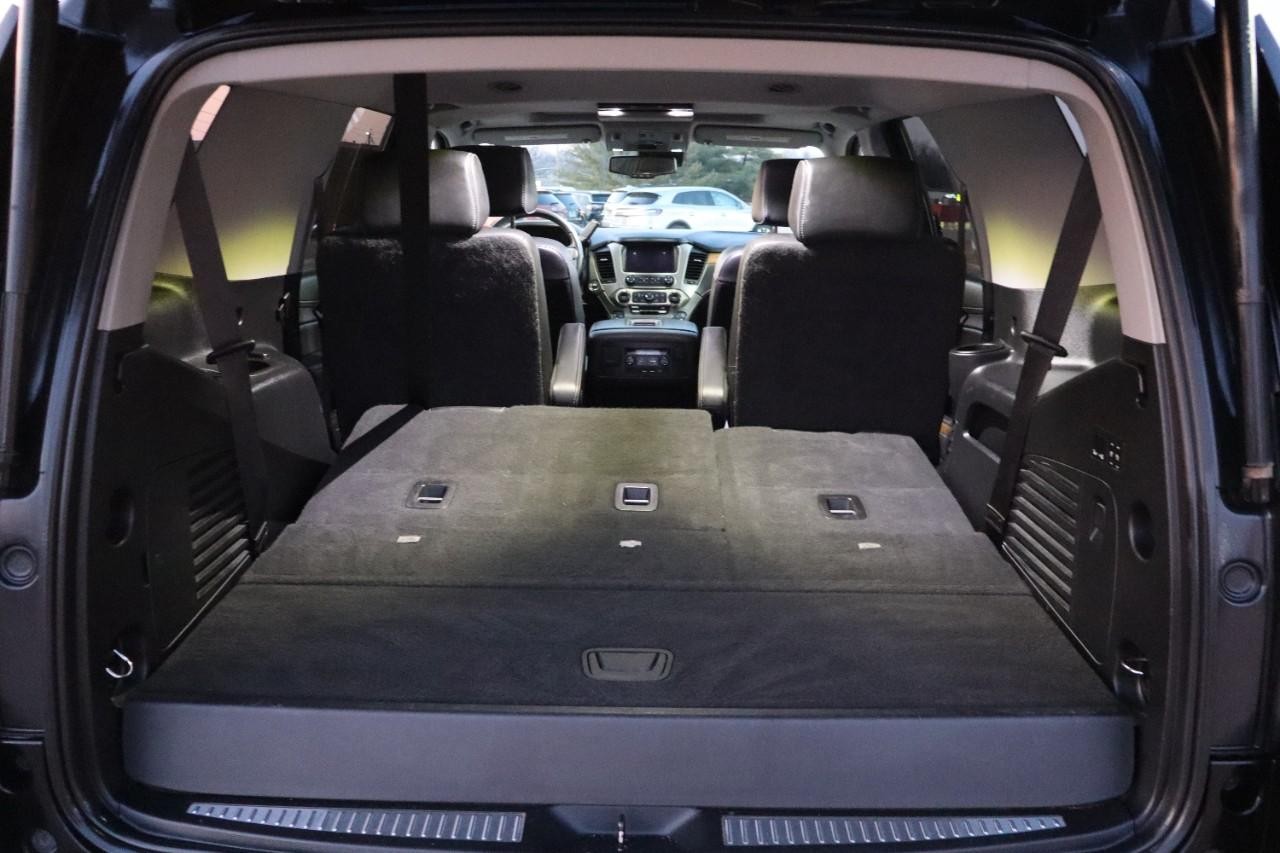 GMC Yukon Vehicle Full-screen Gallery Image 21