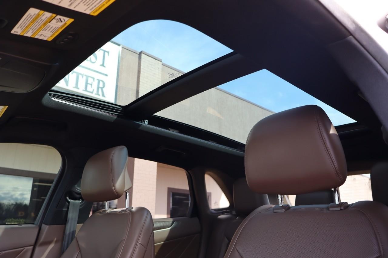 Lincoln MKC Vehicle Full-screen Gallery Image 19