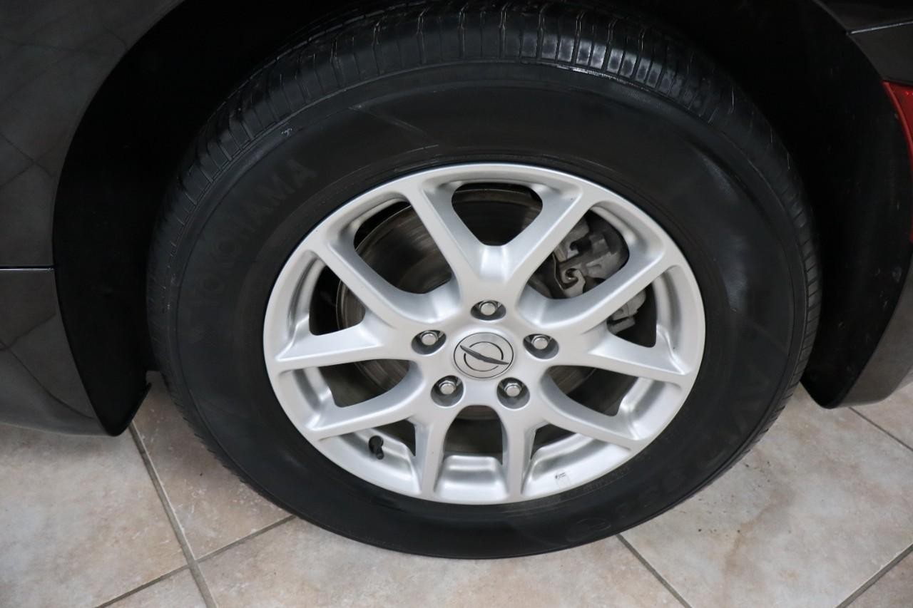 Chrysler Pacifica Vehicle Full-screen Gallery Image 22