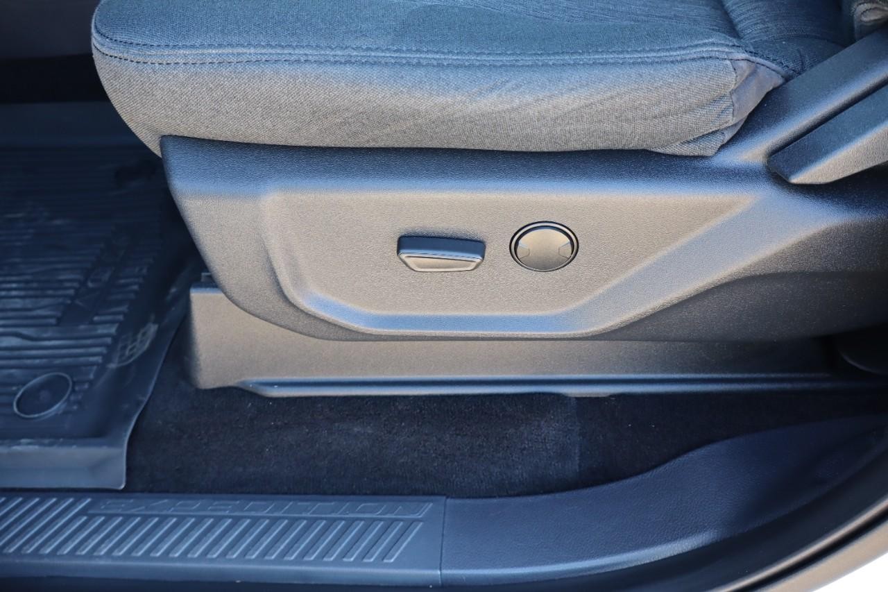 Ford Expedition Max Vehicle Full-screen Gallery Image 10