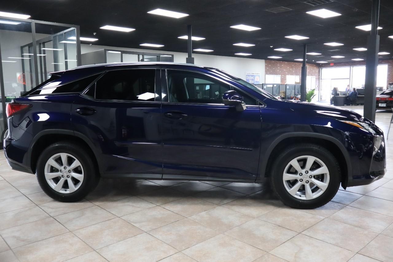 Lexus RX 350 Vehicle Full-screen Gallery Image 6