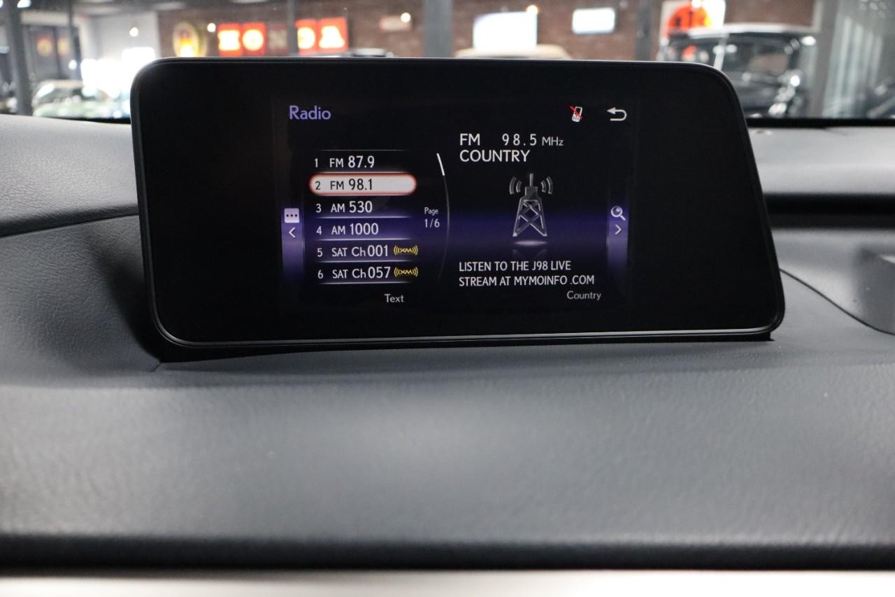 Lexus RX 350 Vehicle Full-screen Gallery Image 15