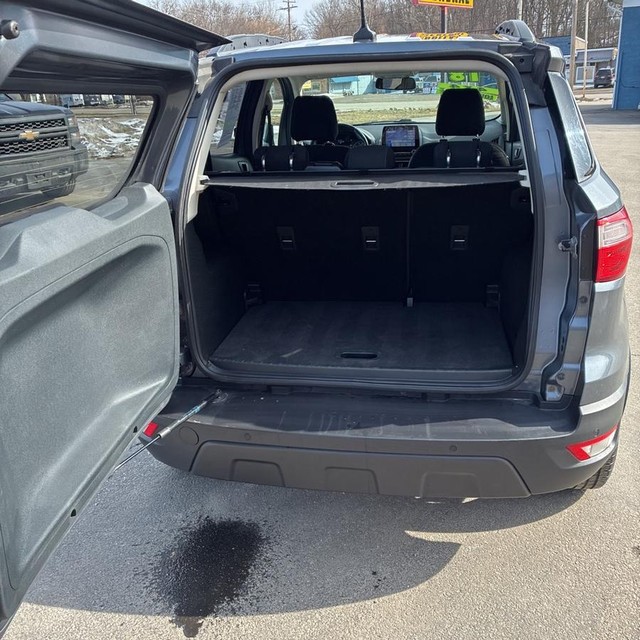 Ford EcoSport Vehicle Full-screen Gallery Image 14