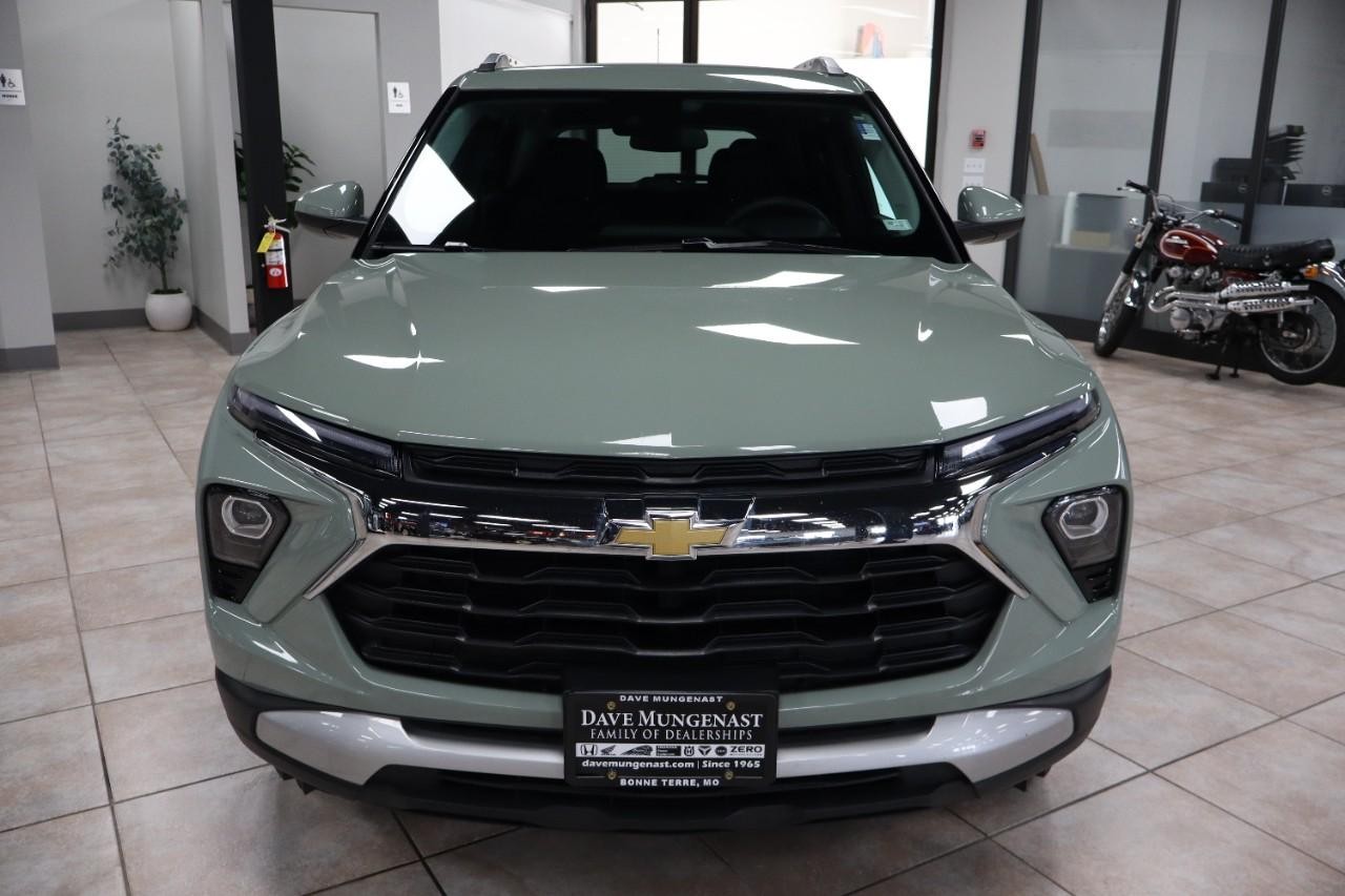 Chevrolet TrailBlazer Vehicle Full-screen Gallery Image 8