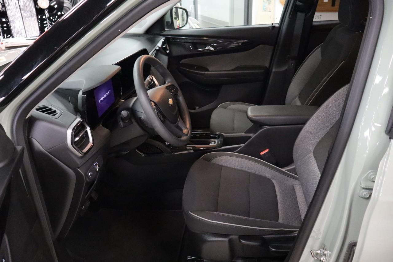 Chevrolet TrailBlazer Vehicle Full-screen Gallery Image 9