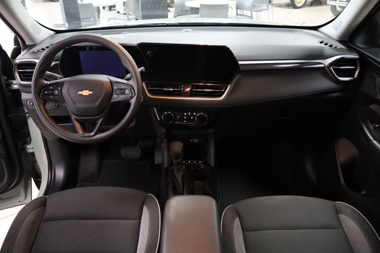 Chevrolet TrailBlazer Vehicle Full-screen Gallery Image 12