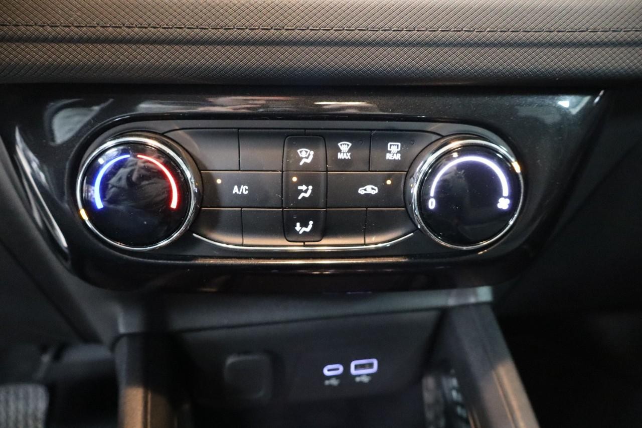 Chevrolet TrailBlazer Vehicle Full-screen Gallery Image 16