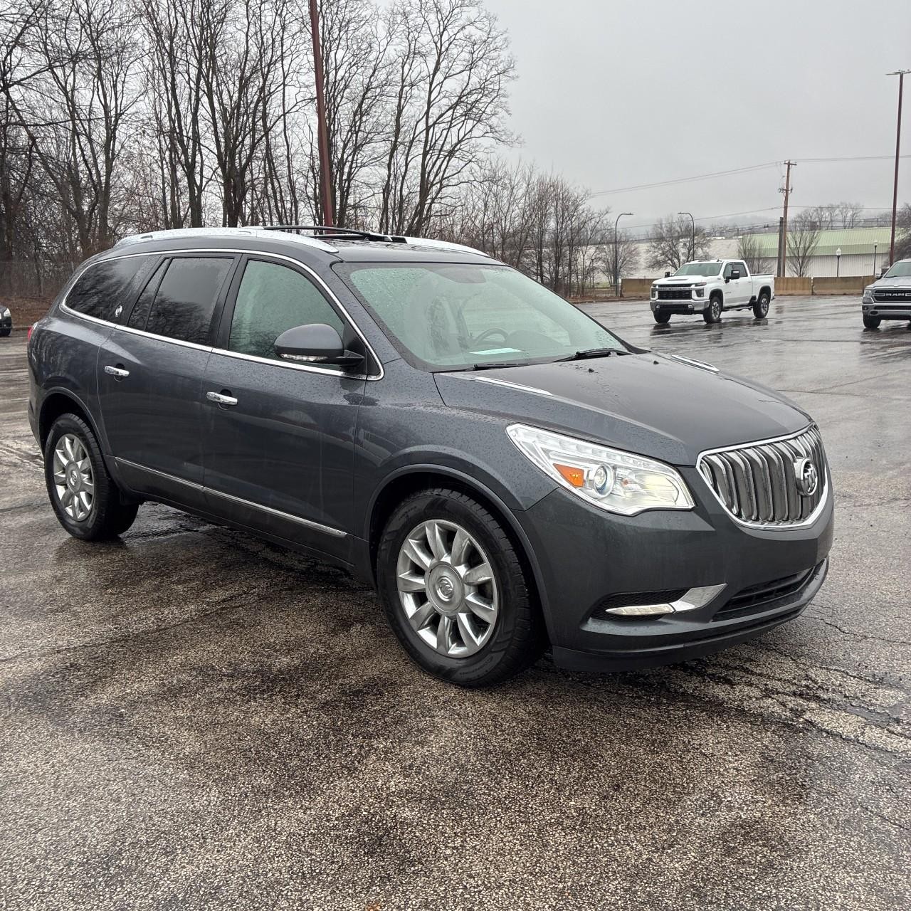Buick Enclave Vehicle Full-screen Gallery Image 7