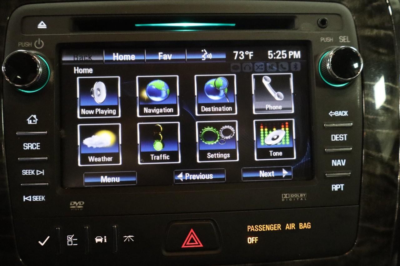 Buick Enclave Vehicle Full-screen Gallery Image 15