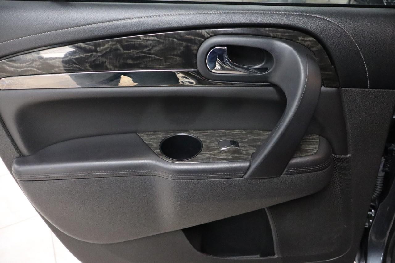 Buick Enclave Vehicle Full-screen Gallery Image 19