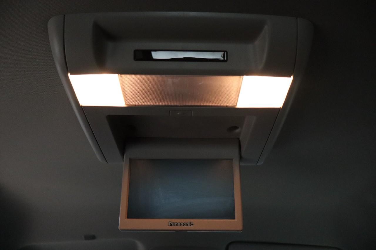 Buick Enclave Vehicle Full-screen Gallery Image 22