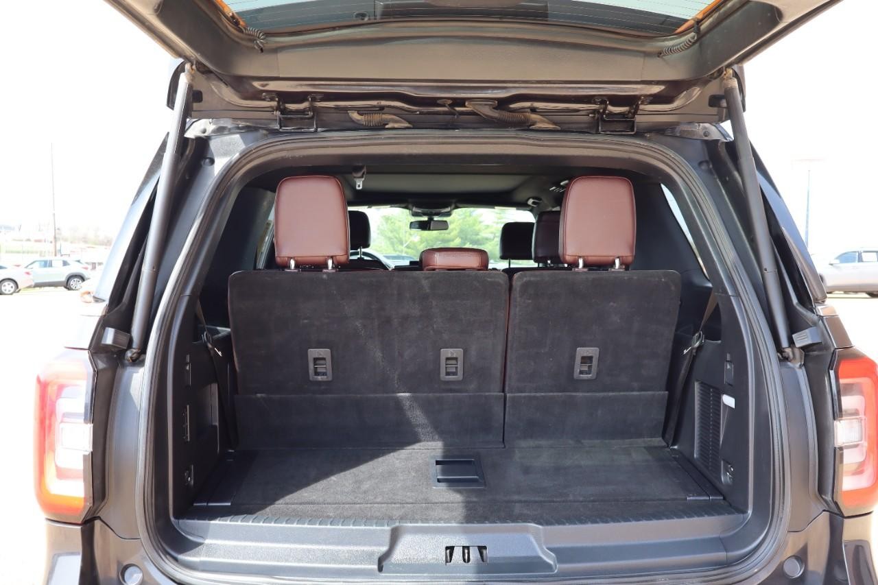 Ford Expedition Vehicle Full-screen Gallery Image 25