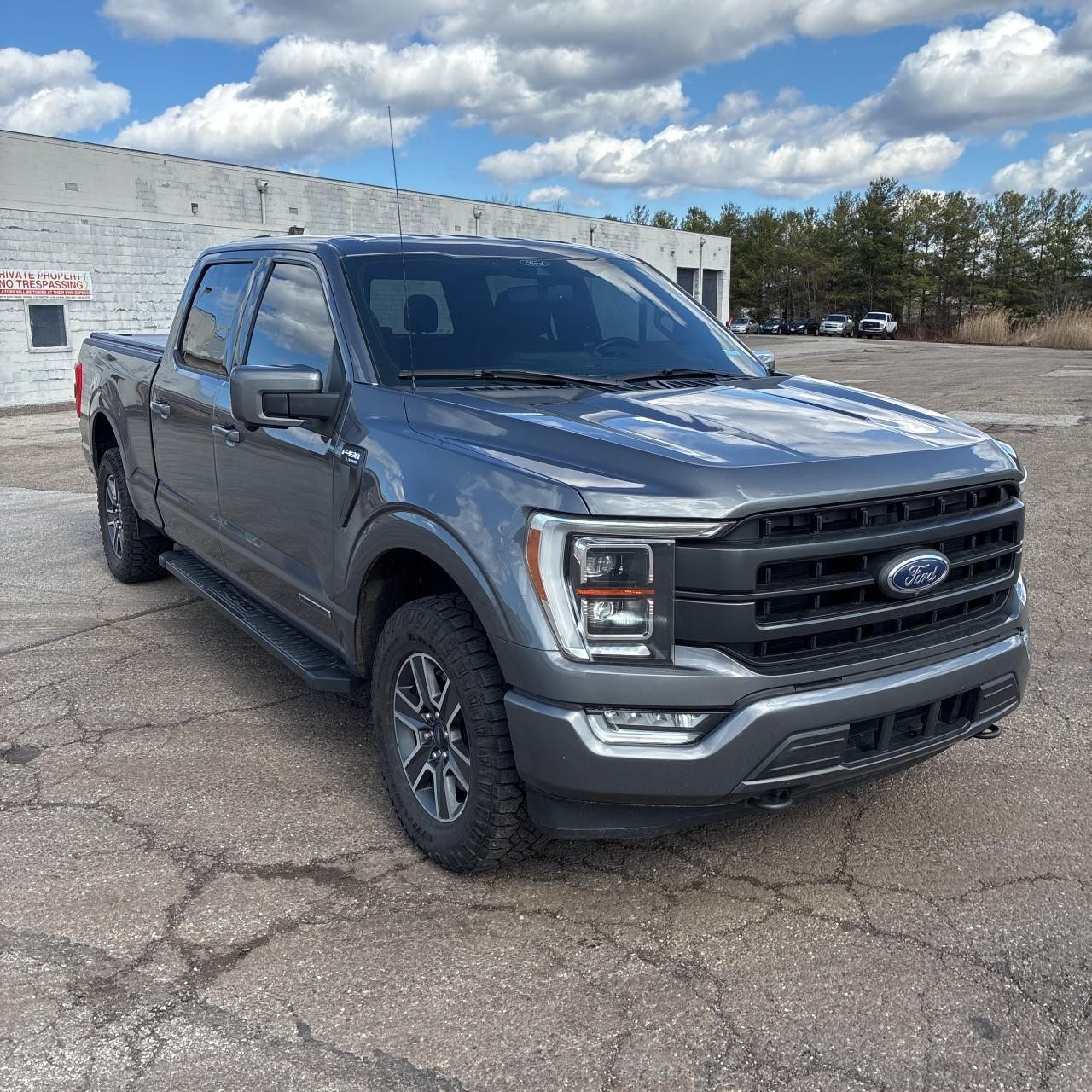 Ford F-150 Vehicle Full-screen Gallery Image 7