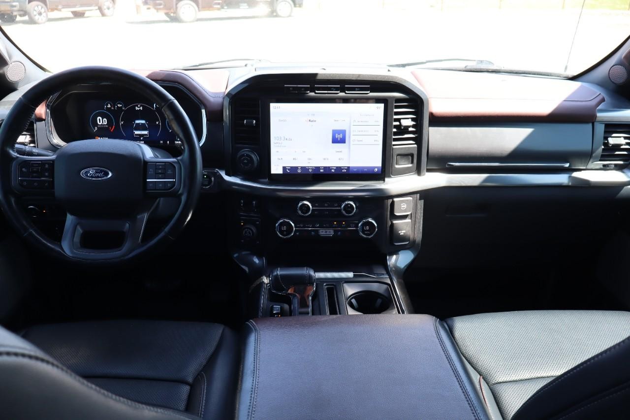 Ford F-150 Vehicle Full-screen Gallery Image 18