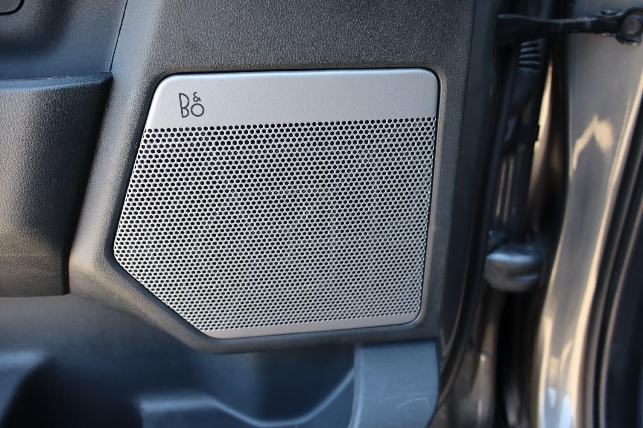 Ford F-150 Vehicle Full-screen Gallery Image 20