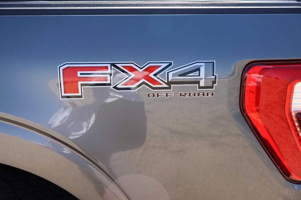 Ford F-150 Vehicle Full-screen Gallery Image 23