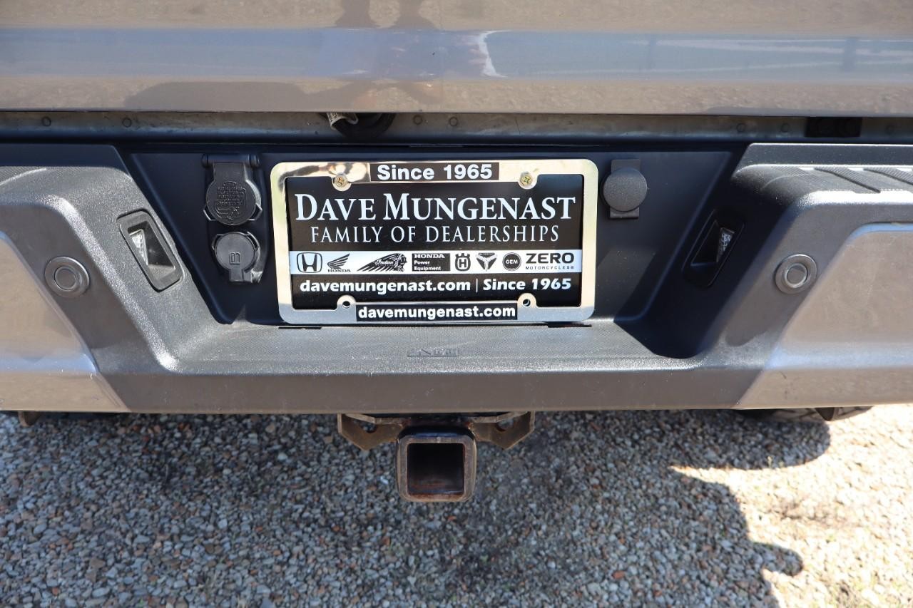Ford F-150 Vehicle Full-screen Gallery Image 24