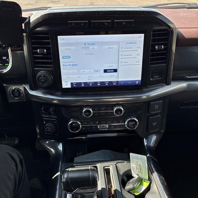 Ford F-150 Vehicle Full-screen Gallery Image 15