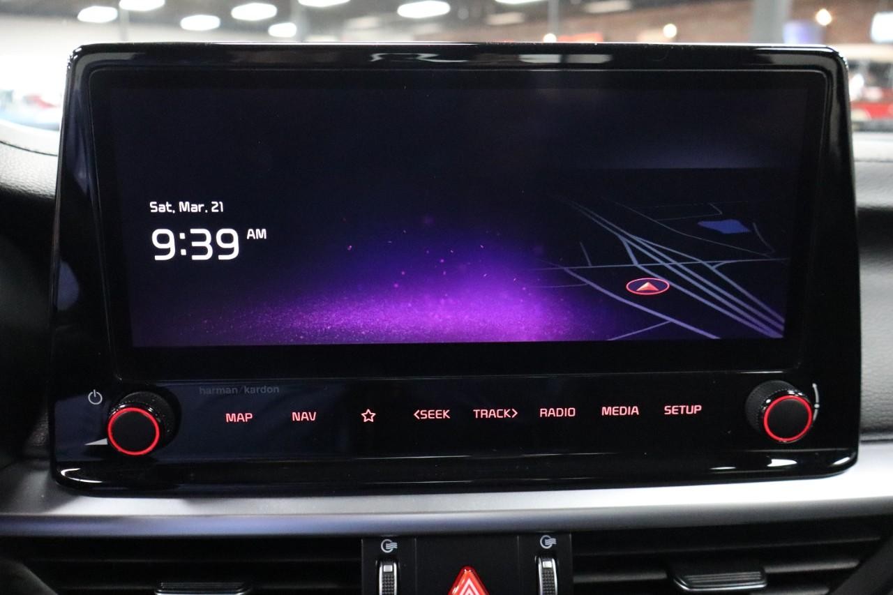 Kia Forte Vehicle Full-screen Gallery Image 16