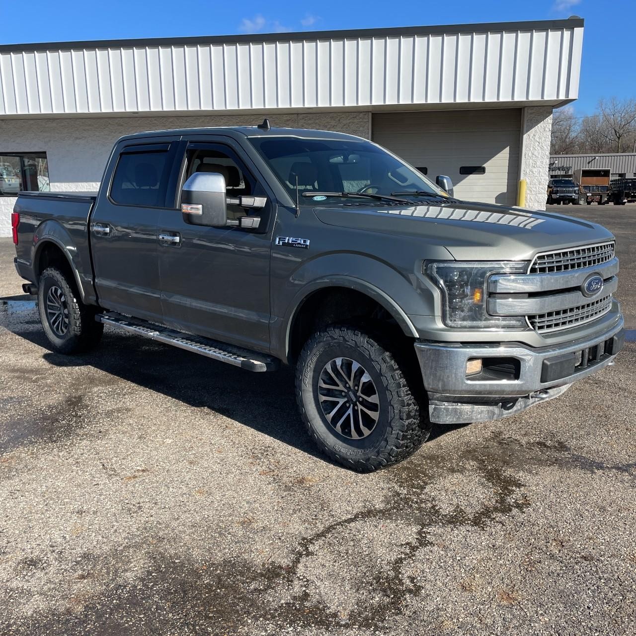 Ford F-150 Vehicle Full-screen Gallery Image 4