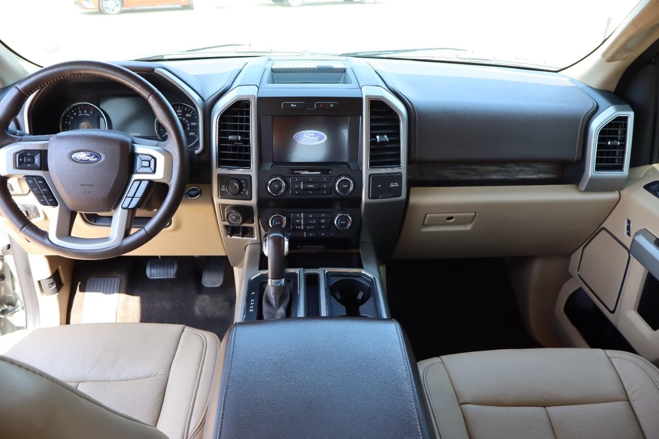 Ford F-150 Vehicle Full-screen Gallery Image 12