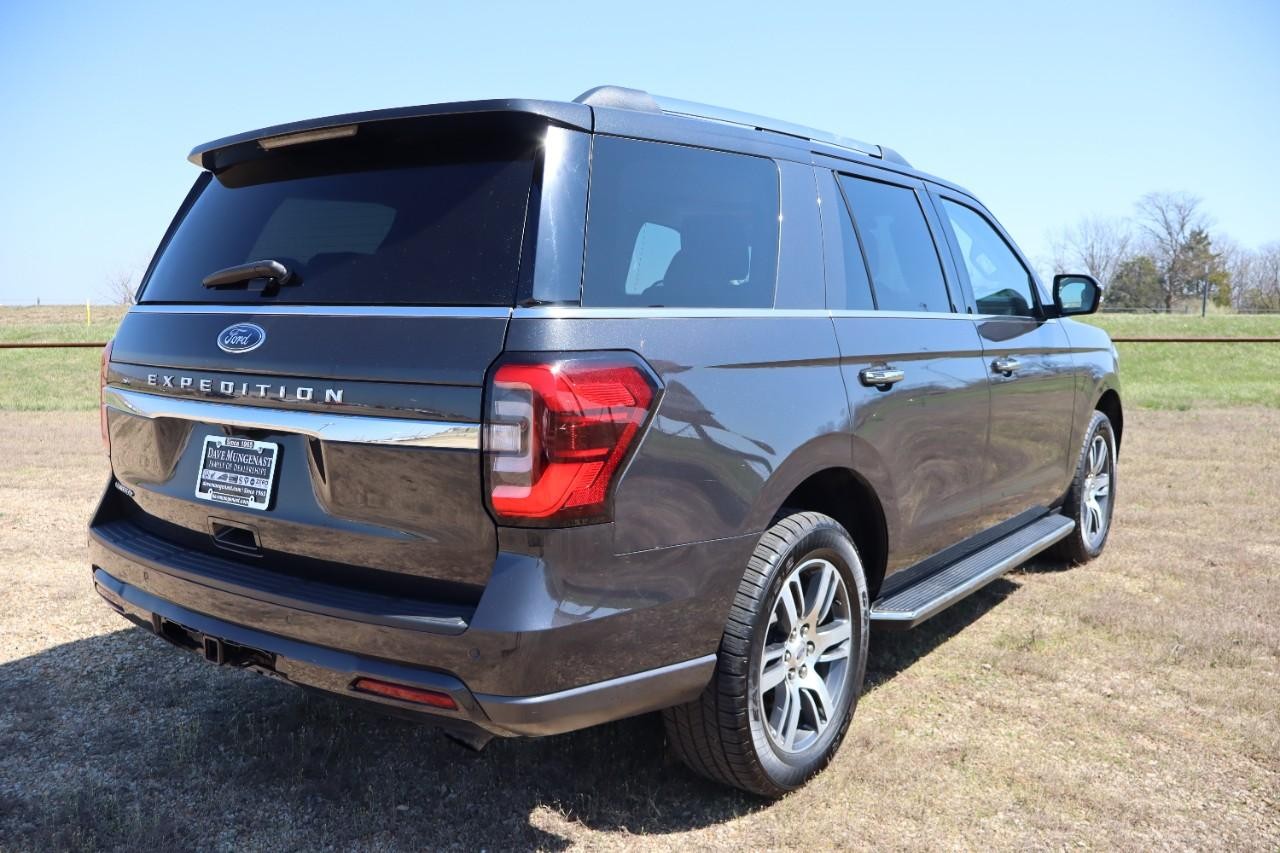 Ford Expedition Vehicle Full-screen Gallery Image 5