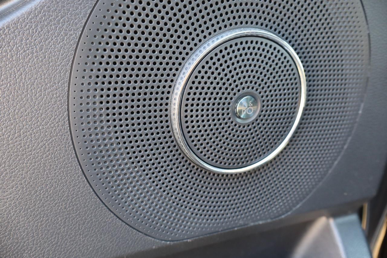 Ford Expedition Vehicle Full-screen Gallery Image 11