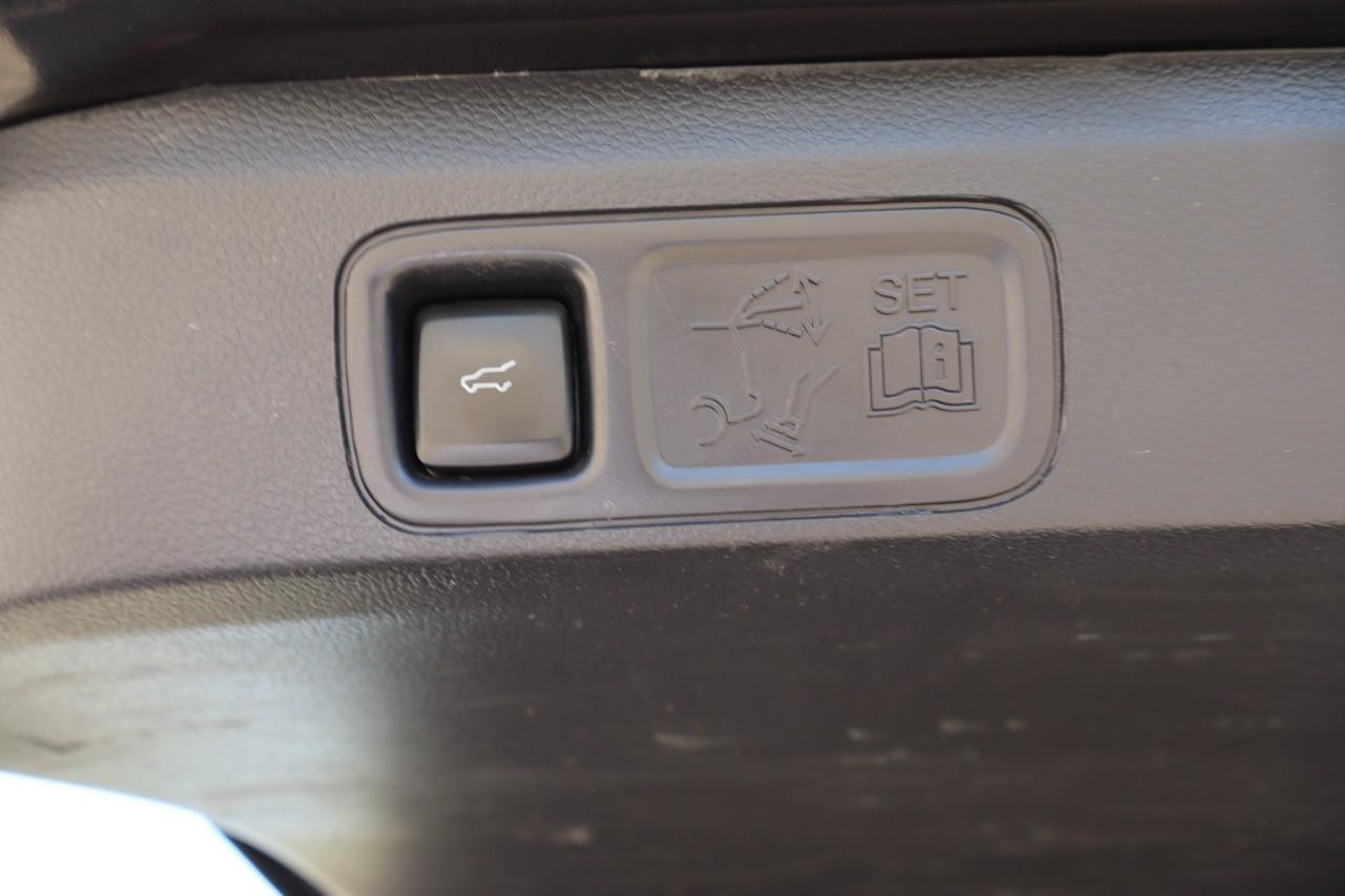 Ford Expedition Vehicle Full-screen Gallery Image 25