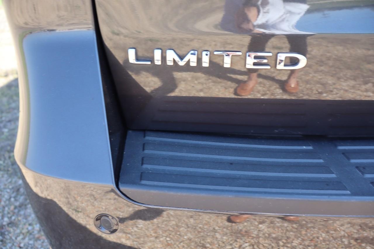 Ford Expedition Vehicle Full-screen Gallery Image 26