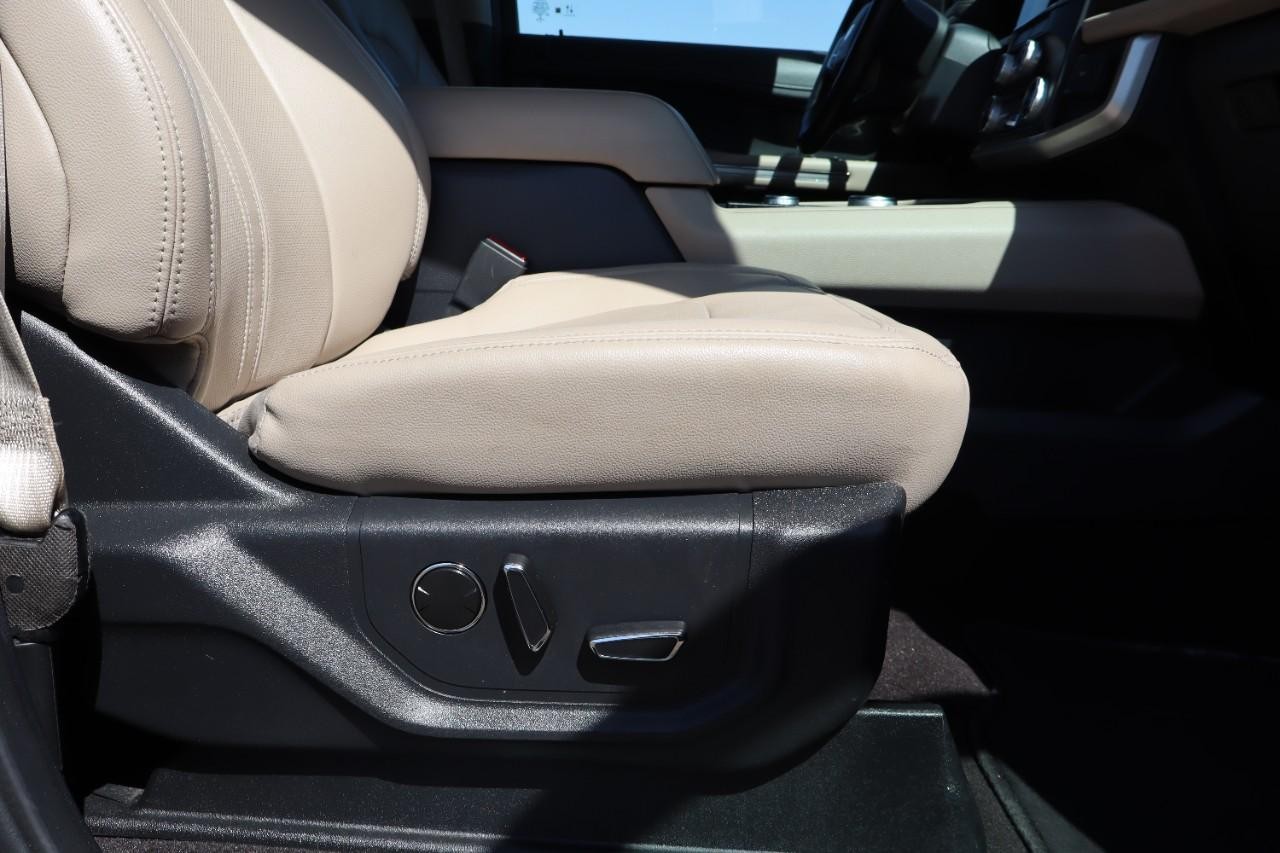 Ford Expedition Vehicle Full-screen Gallery Image 28