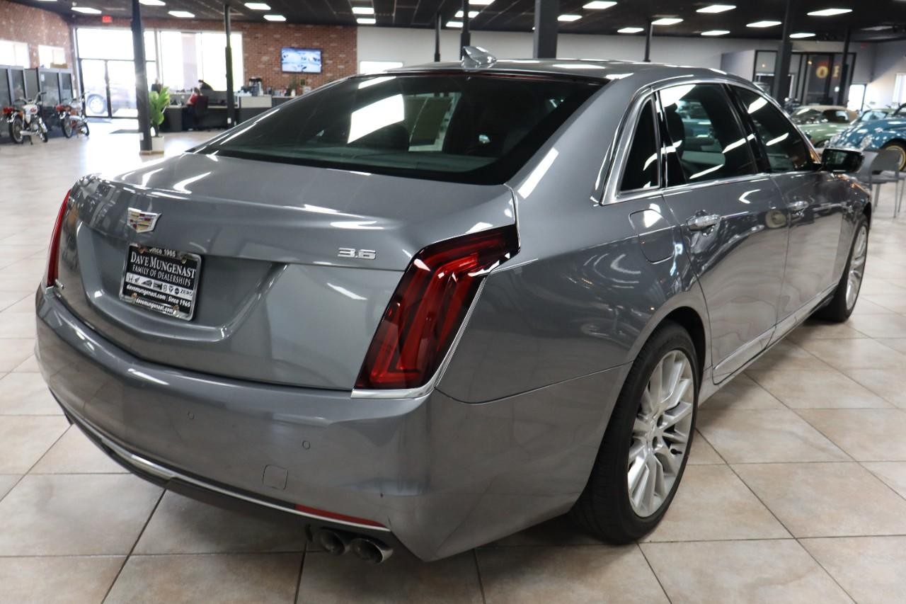 Cadillac CT6 Vehicle Full-screen Gallery Image 5