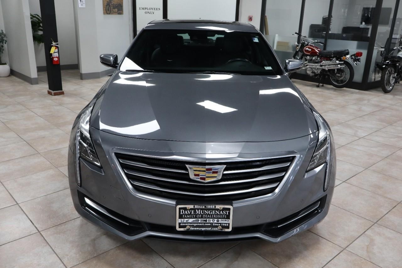 Cadillac CT6 Vehicle Full-screen Gallery Image 8