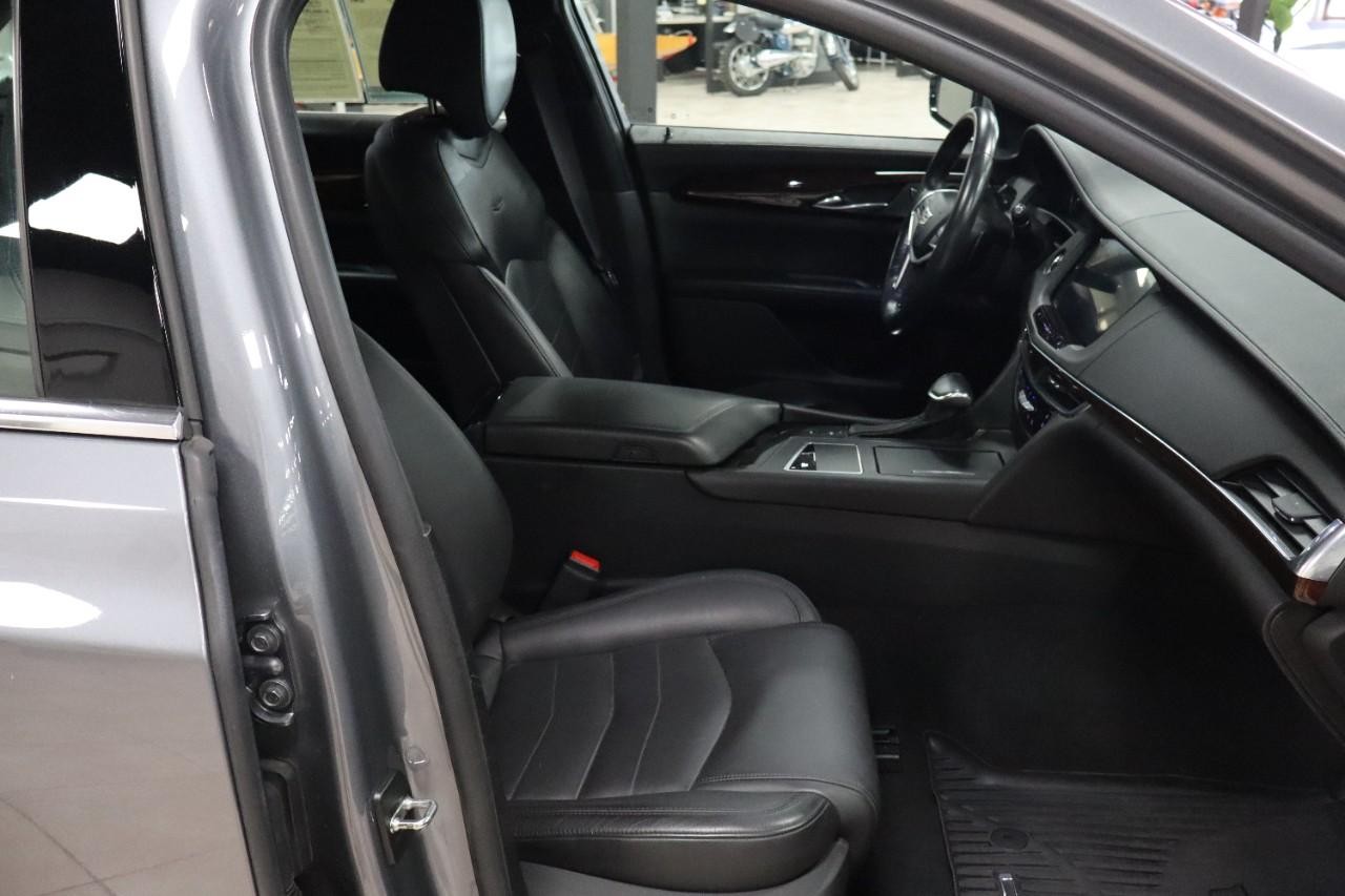 Cadillac CT6 Vehicle Full-screen Gallery Image 22