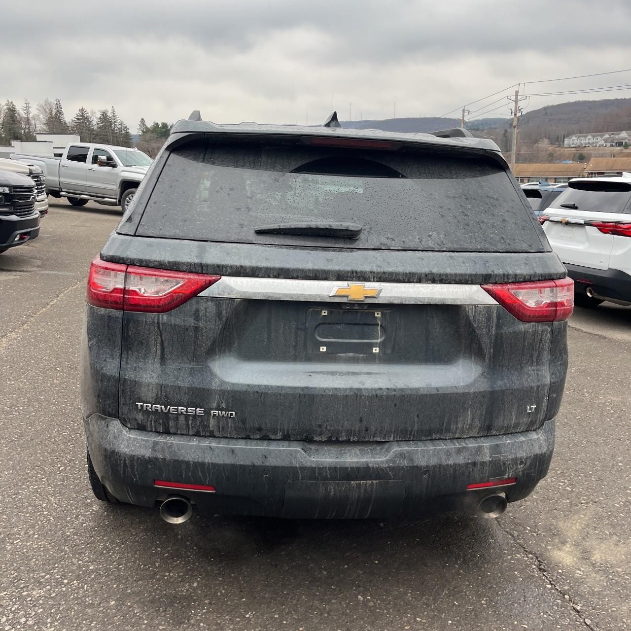 Chevrolet Traverse Vehicle Full-screen Gallery Image 4