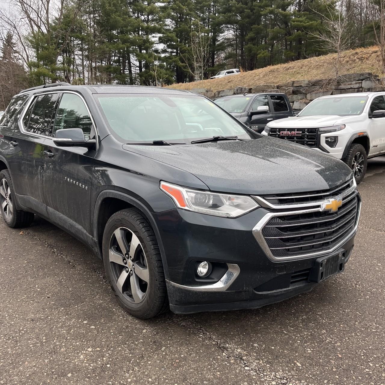 Chevrolet Traverse Vehicle Full-screen Gallery Image 7