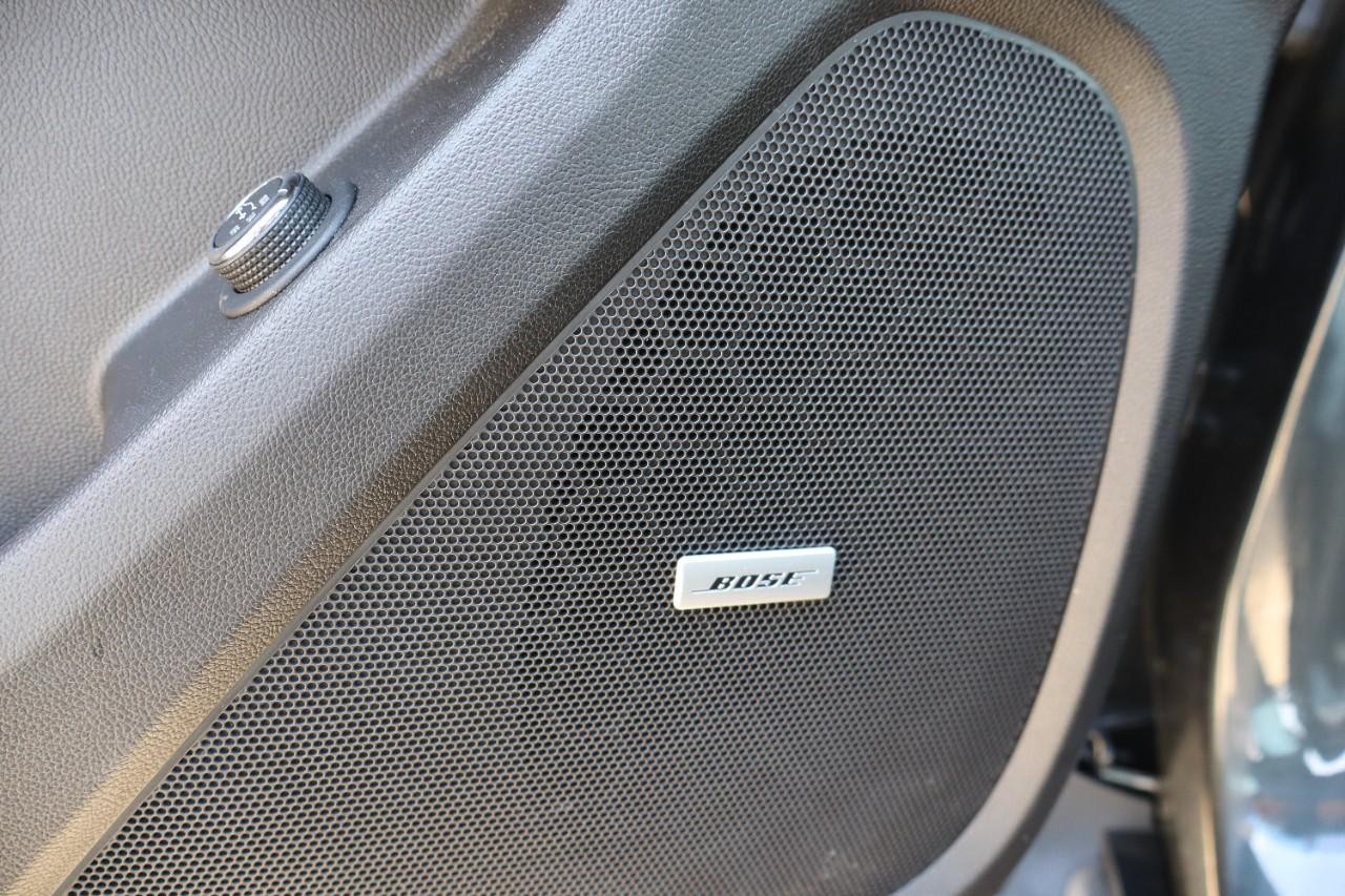 Chevrolet Traverse Vehicle Full-screen Gallery Image 12