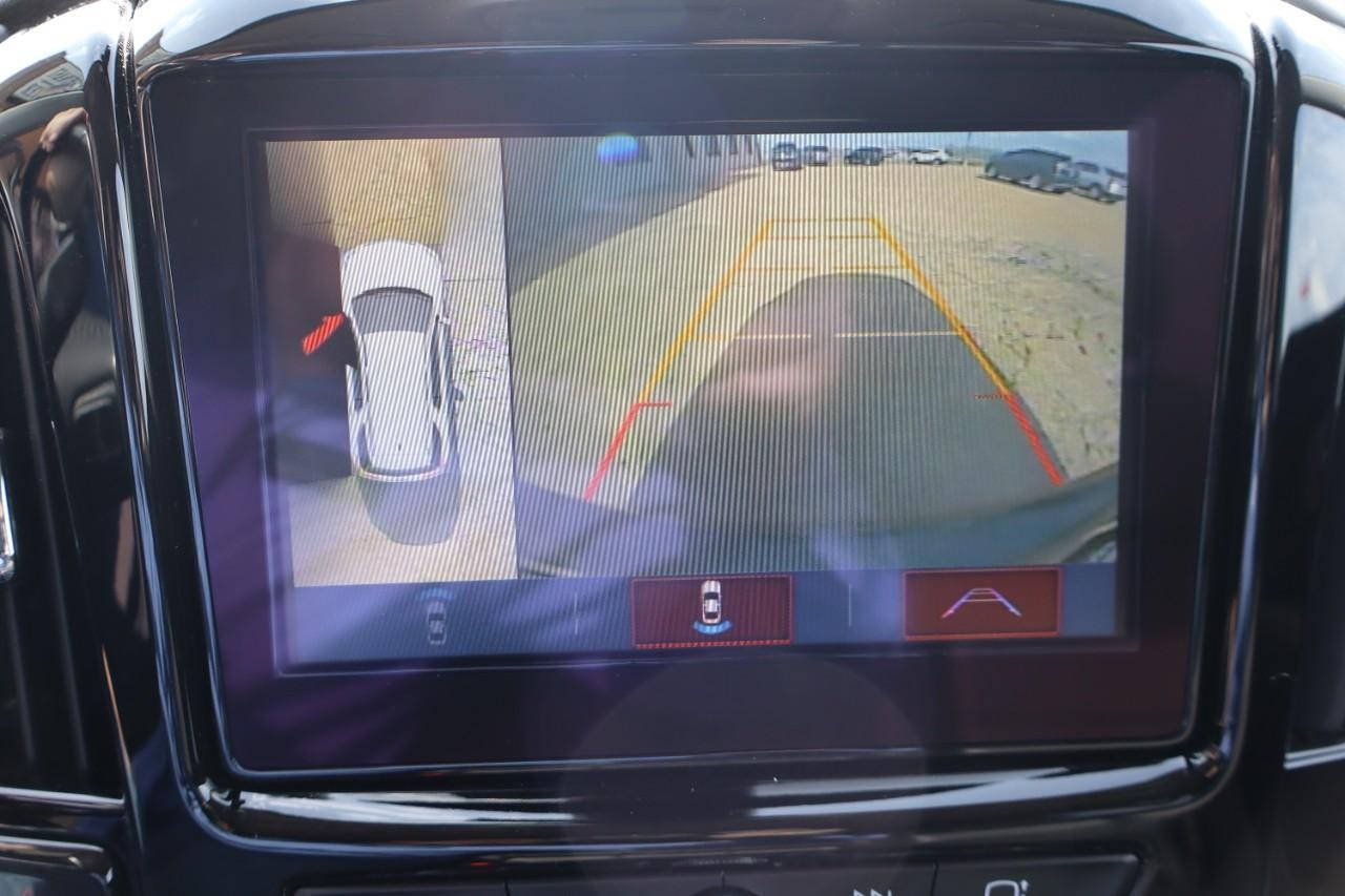 Chevrolet Traverse Vehicle Full-screen Gallery Image 15