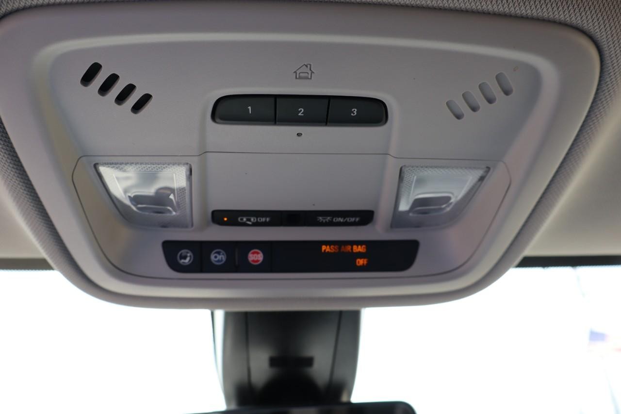 Chevrolet Traverse Vehicle Full-screen Gallery Image 20