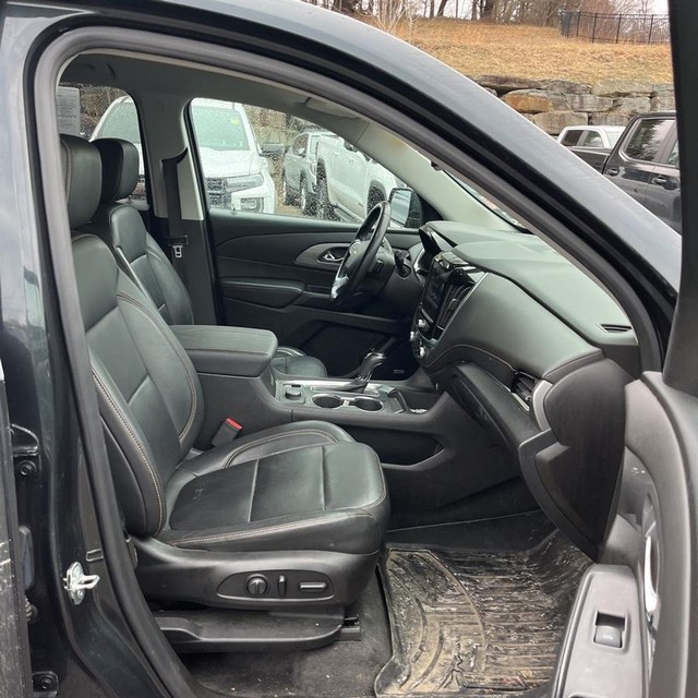 Chevrolet Traverse Vehicle Full-screen Gallery Image 11