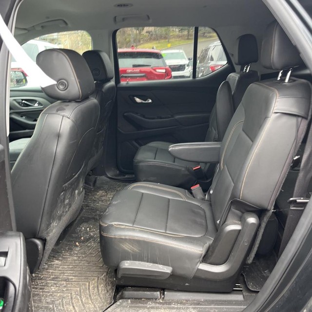 Chevrolet Traverse Vehicle Full-screen Gallery Image 12
